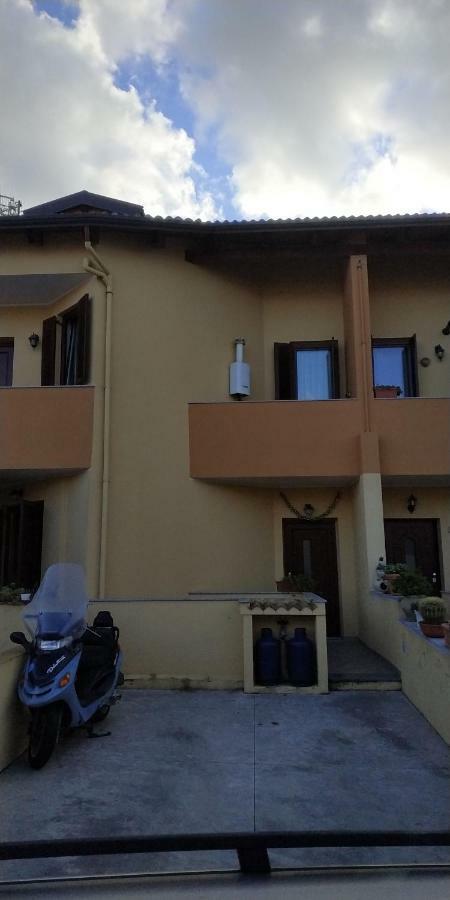 Ferienwohnung Alma House Porto Torres Exterior foto